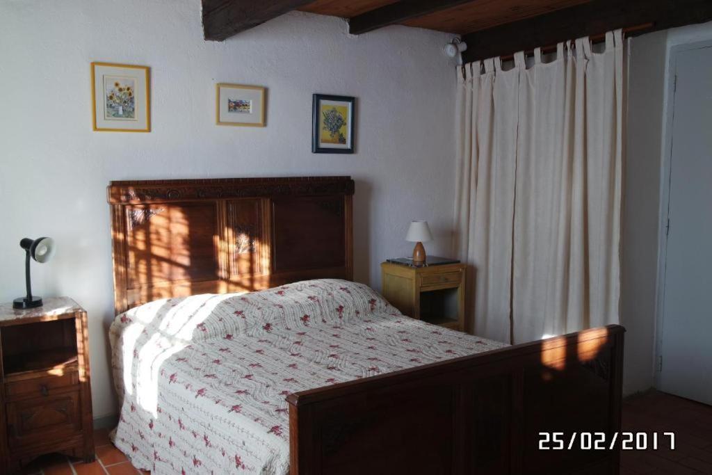 Mas Grimaud - Gite- Studio Et Chambres D'Hotes Familiales エガリエール エクステリア 写真