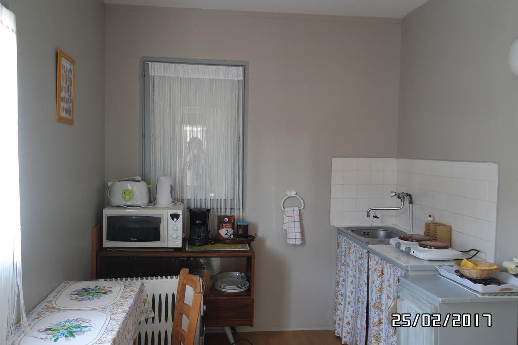 Mas Grimaud - Gite- Studio Et Chambres D'Hotes Familiales エガリエール エクステリア 写真