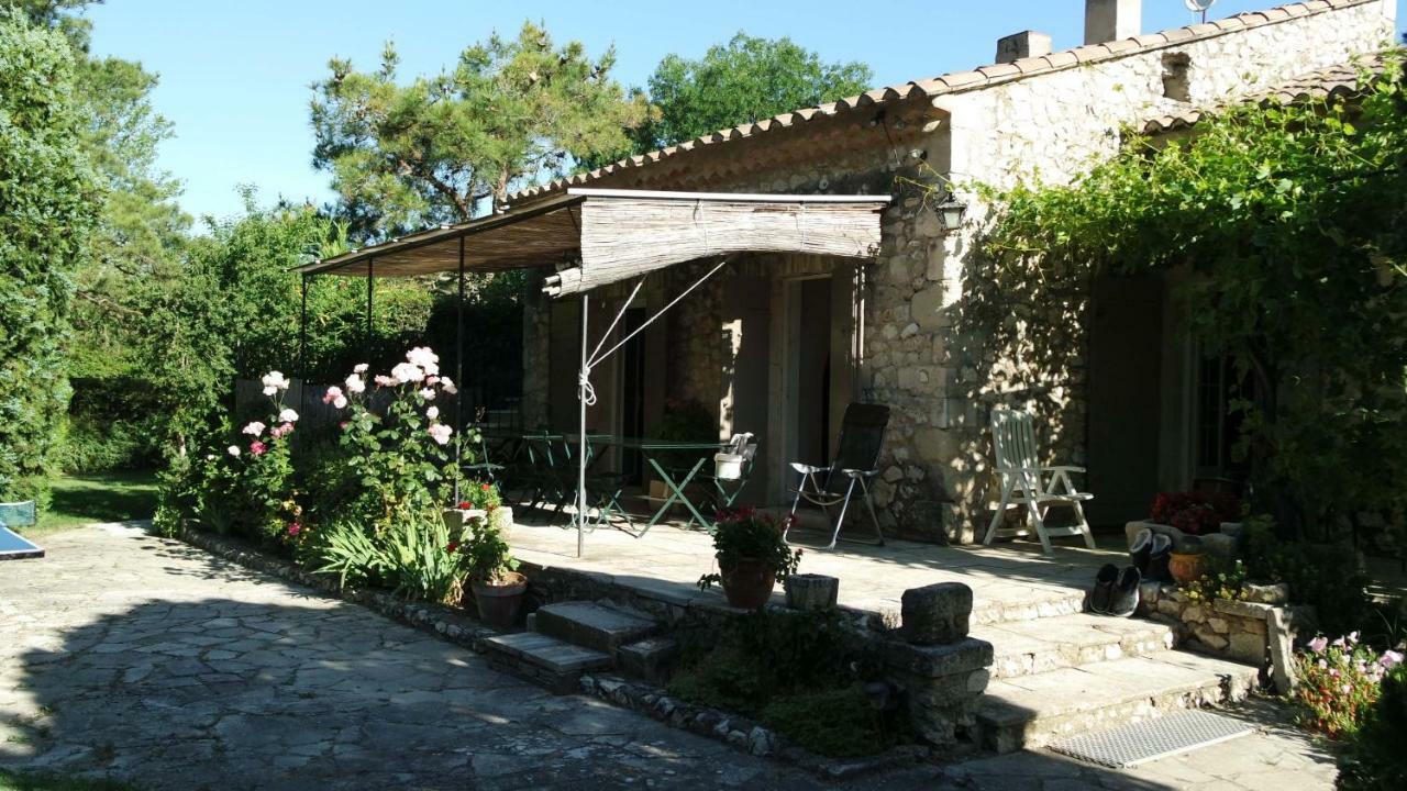 Mas Grimaud - Gite- Studio Et Chambres D'Hotes Familiales エガリエール エクステリア 写真