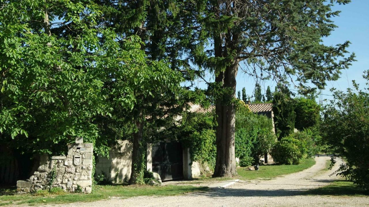 Mas Grimaud - Gite- Studio Et Chambres D'Hotes Familiales エガリエール エクステリア 写真