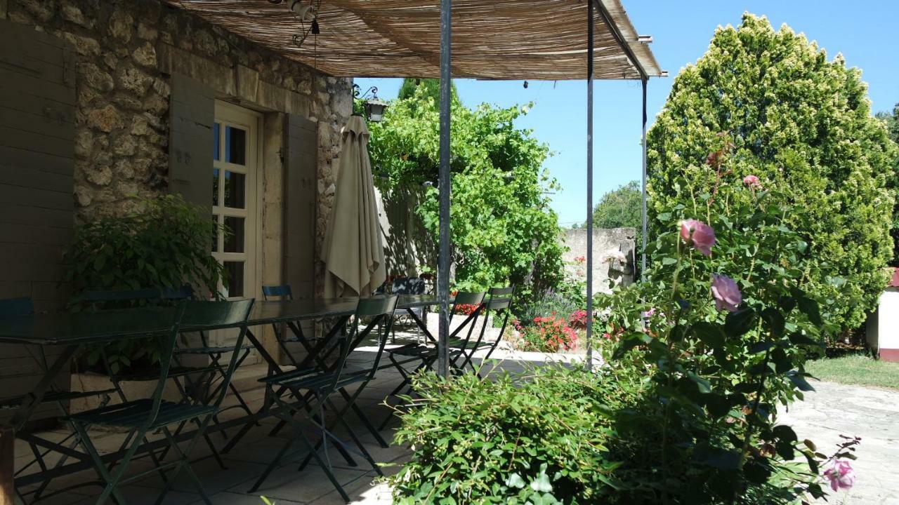 Mas Grimaud - Gite- Studio Et Chambres D'Hotes Familiales エガリエール エクステリア 写真