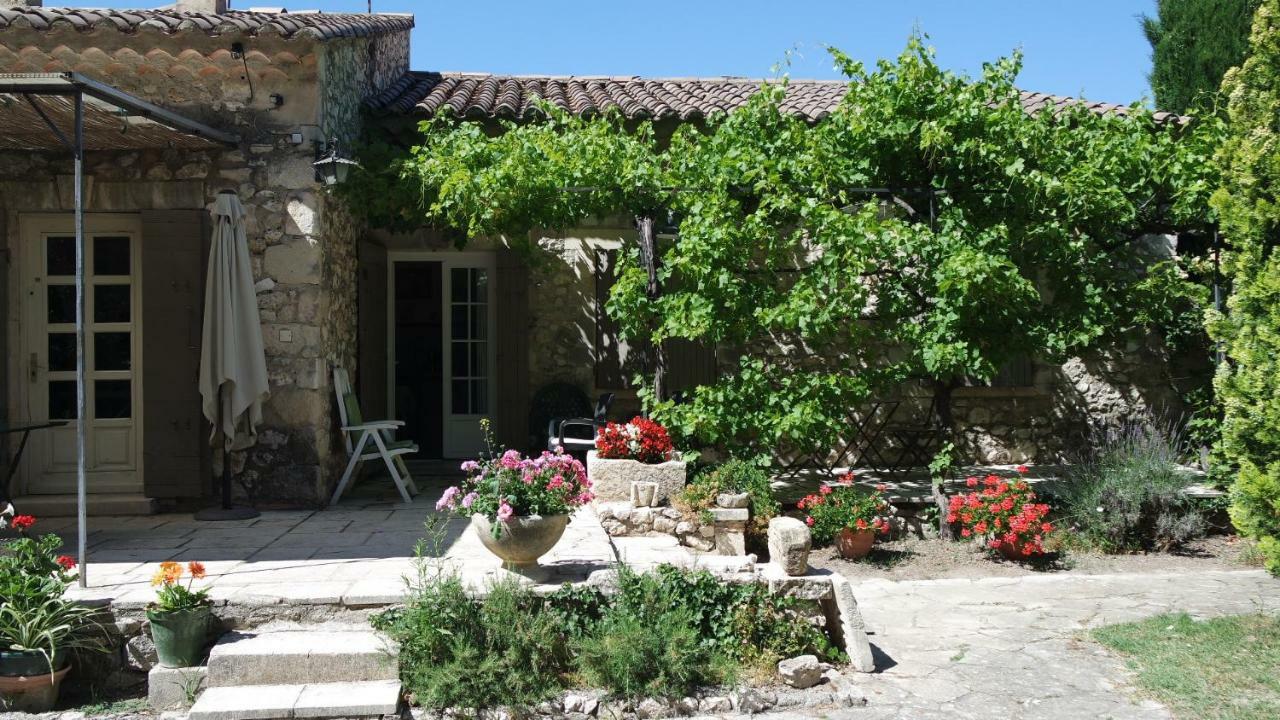 Mas Grimaud - Gite- Studio Et Chambres D'Hotes Familiales エガリエール エクステリア 写真